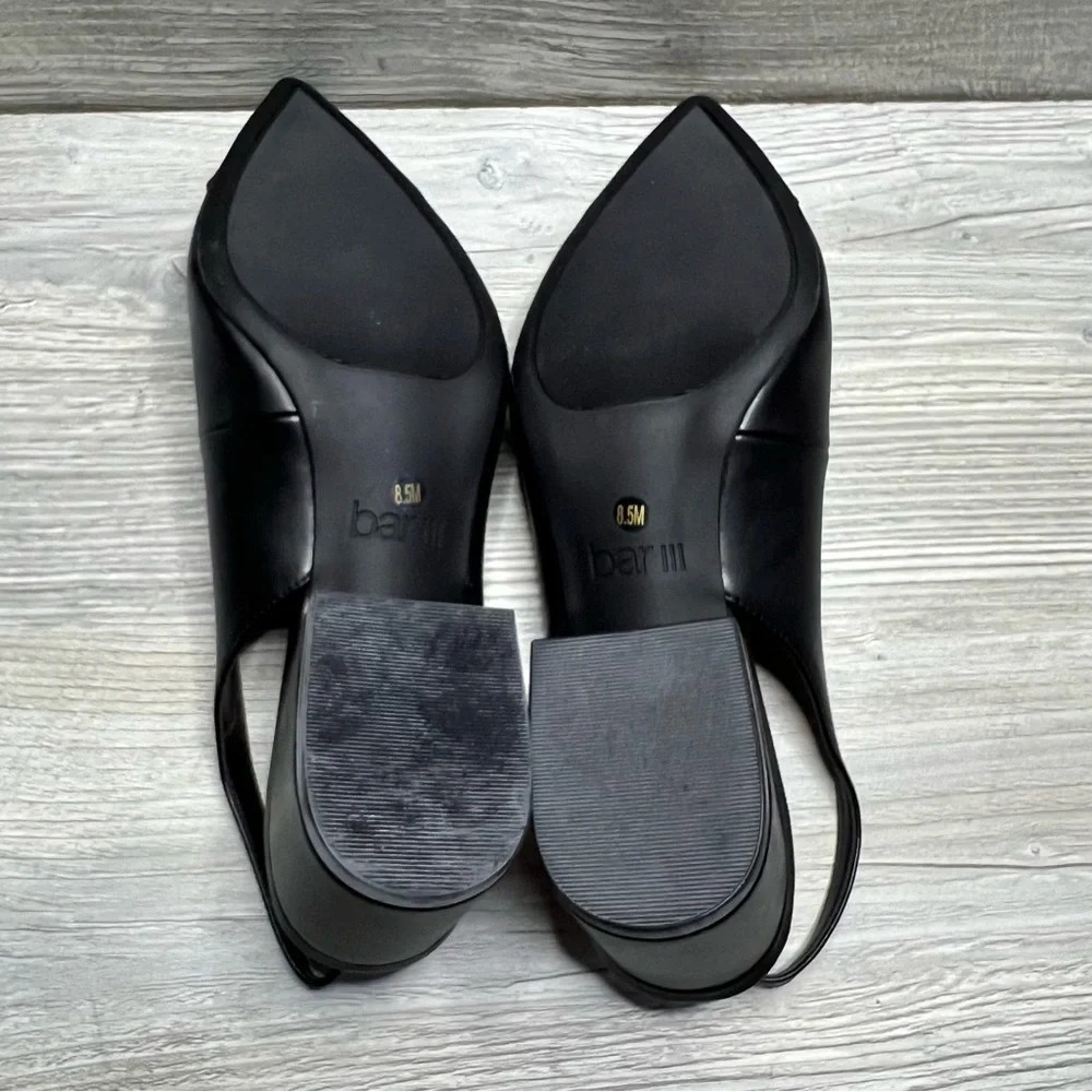 NWT Woman’s Bar lll Tenleyp sling back matte black pointed croc block heels 8.5